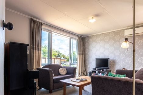 Photo of property in 74 Campbell Street, Leamington, Cambridge, 3432