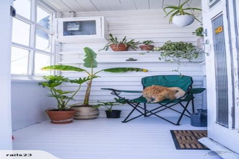 Photo of property in 21 Townsend Road, Miramar, Wellington, 6022