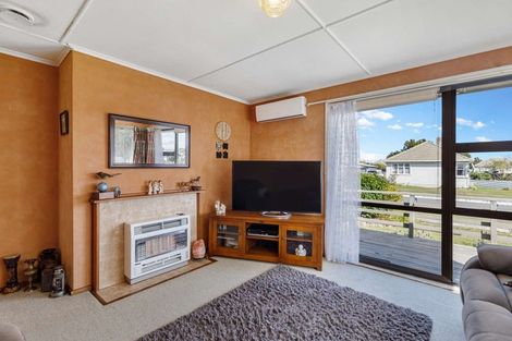 Photo of property in 41 Clyde Crescent, Roslyn, Palmerston North, 4414