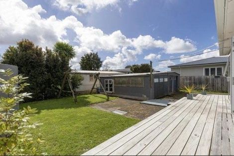 Photo of property in 23 Kaipara Portage Road, Riverhead, 0820