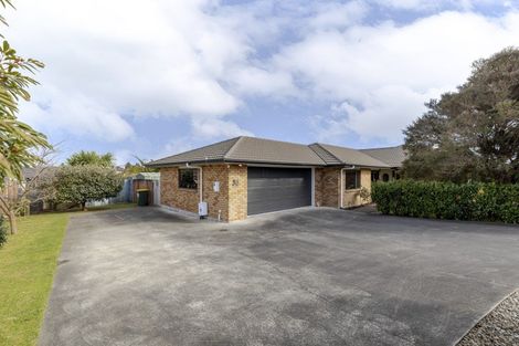 Photo of property in 30 Jules Crescent, Bell Block, New Plymouth, 4312