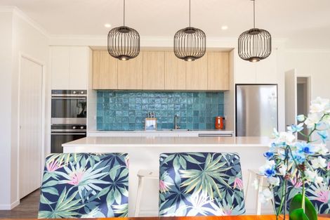 Photo of property in 1 Ashgrove Lane, Ashhurst, Palmerston North, 4470