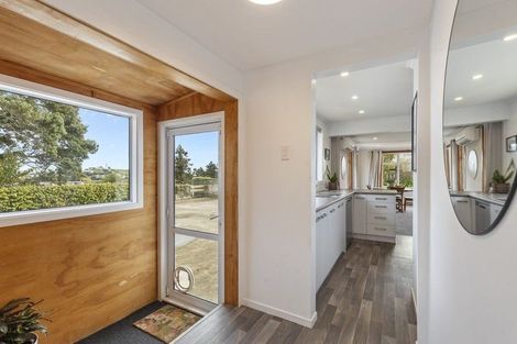 Photo of property in 106b Seaview Road, Westown, New Plymouth, 4310