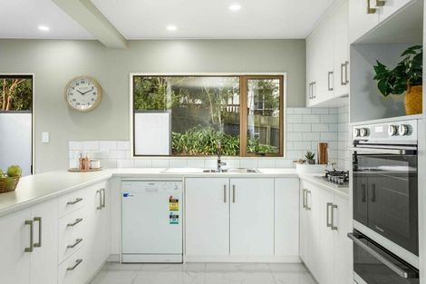 Photo of property in 22 Joseph Banks Drive, Whitby, Porirua, 5024