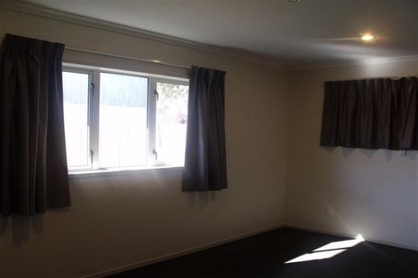 Photo of property in 1113 Karamu Road North, Mayfair, Hastings, 4122