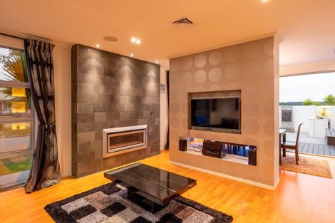 Photo of property in 1 Te Waihora Street, Pegasus, 7612