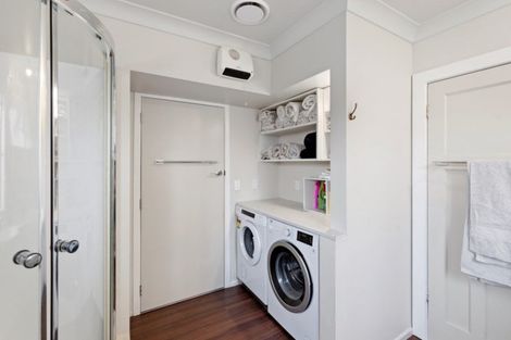 Photo of property in 42a Winchester Street, Levin, 5510