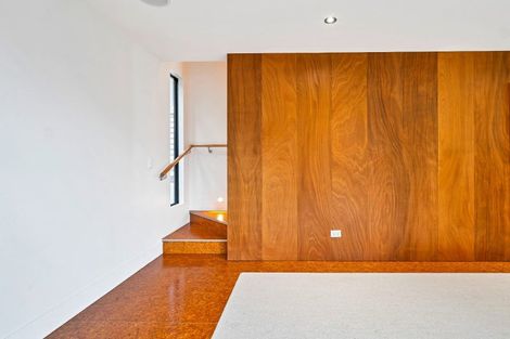 Photo of property in 73 Minnehaha Avenue, Titirangi, Auckland, 0604