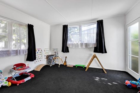 Photo of property in 59 Camberwell Road, Hawera, 4610