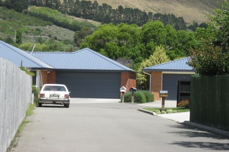 Photo of property in 8 Wendy Place, Heathcote Valley, Christchurch, 8022