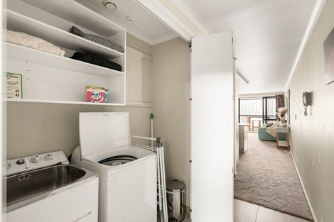 Photo of property in 281 Maunganui Road, Mount Maunganui, 3116