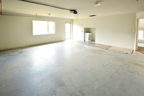 Photo of property in 64a Peverill Crescent, Papatoetoe, Auckland, 2025