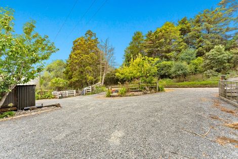 Photo of property in 592 Kanohi Road, Kaukapakapa, 0873