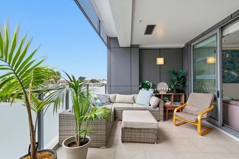 Photo of property in Maison Apartments, 108/16 Huron Street, Takapuna, Auckland, 0622