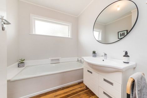 Photo of property in 186 Milson Line, Milson, Palmerston North, 4414