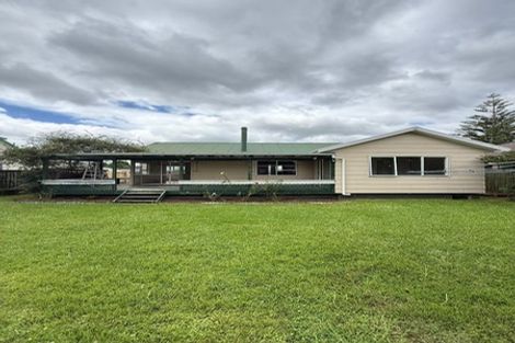 Photo of property in 2/114 Clevedon Road, Papakura, 2110