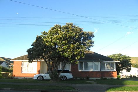 Photo of property in 23 Miranda Street, Cannons Creek, Porirua, 5024