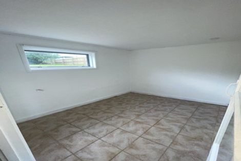 Photo of property in 2 Glenmore Road, Sunnyhills, Auckland, 2010