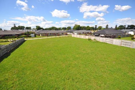 Photo of property in 19 Plescher Crescent, Leamington, Cambridge, 3432