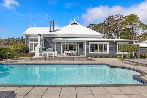 Photo of property in 70 Pomona Road, Kumeu, 0891