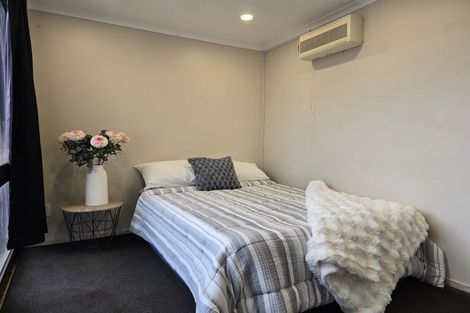 Photo of property in 9 Rangitane Street, Maupuia, Wellington, 6022