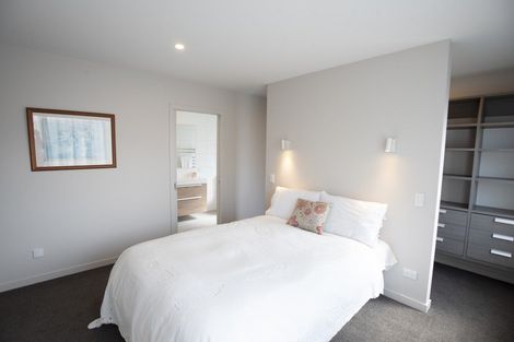 Photo of property in 216 Park Street, Winton, 9720