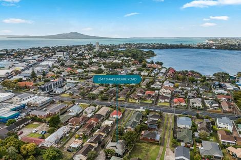 Photo of property in 2/47 Shakespeare Road, Milford, Auckland, 0620