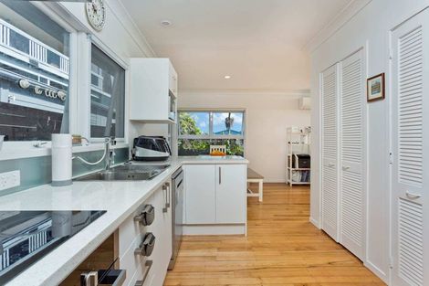 Photo of property in 7b Anne Road, Hillcrest, Auckland, 0627