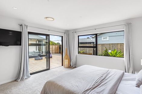 Photo of property in 55 Elizabeth Street, Waikanae, 5036