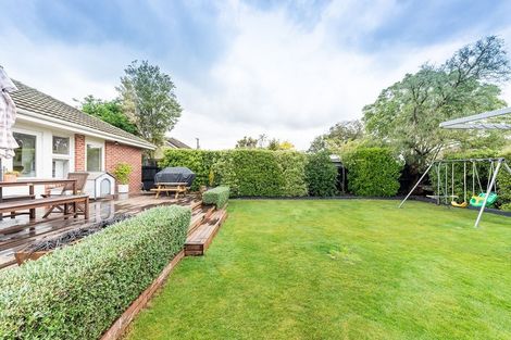 Photo of property in 21 Greenwood Close, Mairehau, Christchurch, 8013