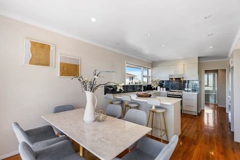 Photo of property in 342 Te Atatu Road, Te Atatu South, Auckland, 0610