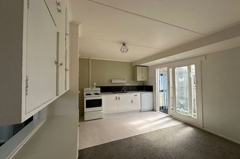 Photo of property in 80 Leslie Street, Waitara, 4320