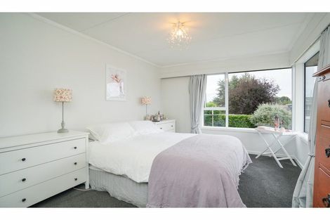 Photo of property in 66 Prospect Terrace, Newfield, Invercargill, 9812