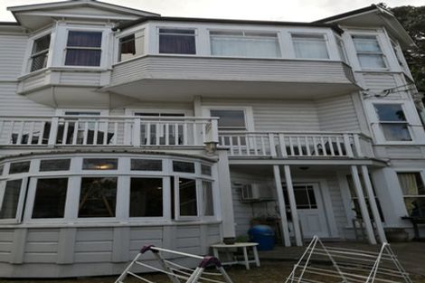 Photo of property in 56 Kelburn Parade, Kelburn, Wellington, 6012