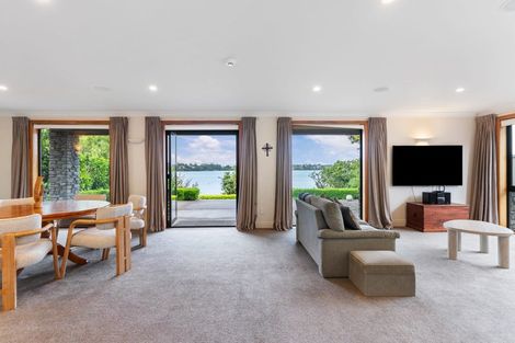 Photo of property in 8 Eric Price Avenue, Takapuna, Auckland, 0620