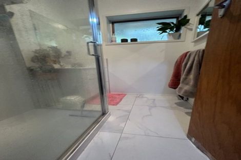 Photo of property in 2/65 High Road, Glenfield, Auckland, 0629