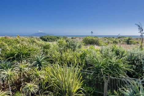 Photo of property in 31 Kapiti Lane, Otaki Beach, Otaki, 5512