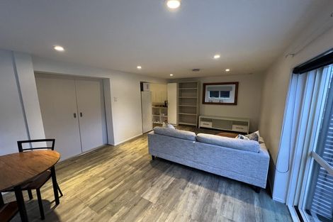 Photo of property in 1/50 La Trobe Street, Pakuranga Heights, Auckland, 2010