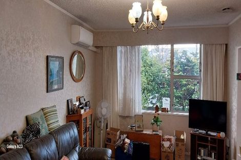 Photo of property in 2/166 Waterloo Road, Hutt Central, Lower Hutt, 5010