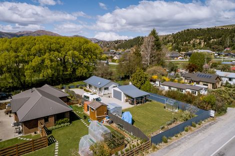 Photo of property in 135 Main Road, Luggate, Cromwell, 9383