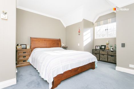 Photo of property in 69 Glenross Street, Glenross, Dunedin, 9011
