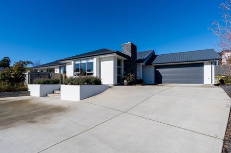 Photo of property in 27 Heathfield Drive, Mosgiel, 9024