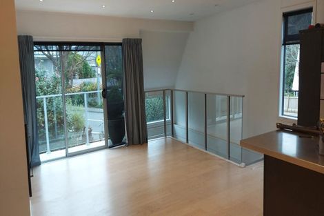 Photo of property in 1/69 Simla Crescent, Khandallah, Wellington, 6035