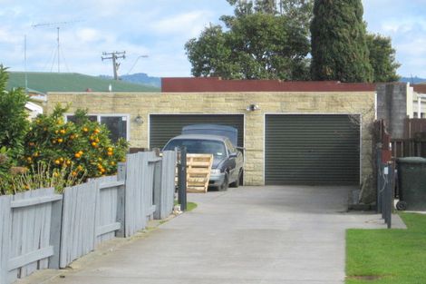 Photo of property in 14 Hinau Place, Edgecumbe, 3120