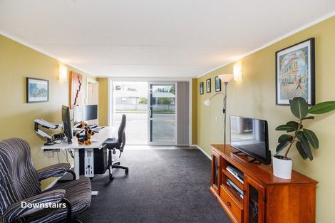 Photo of property in 2 Mcclure Street, Feilding, 4702
