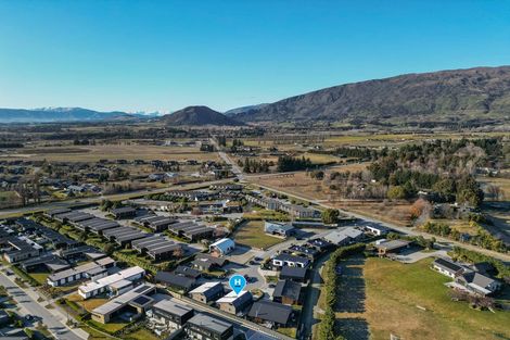 Photo of property in 11 Cleland Close, Wanaka, 9382