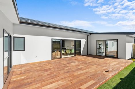 Photo of property in 21 Coach Way, Rolleston, 7614