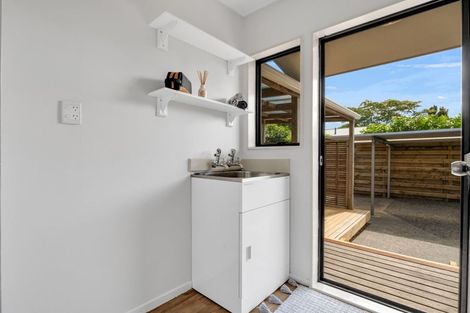 Photo of property in 8a Kaimai Place, Hairini, Tauranga, 3112