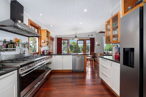 Photo of property in 131 Upland Road, Kelburn, Wellington, 6012