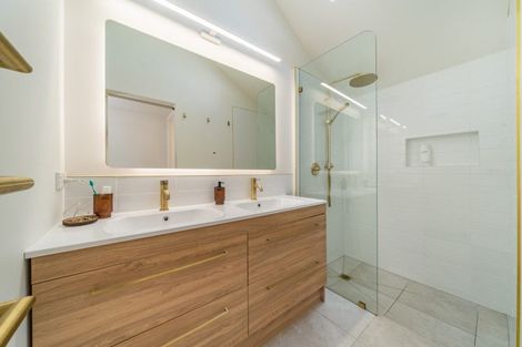 Photo of property in 21 The Quarterdeck, Whitby, Porirua, 5024